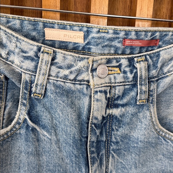 Anthropologie X Pilcro Joey High Rise Relaxed Jeans. Size 27 - Picture 4 of 7